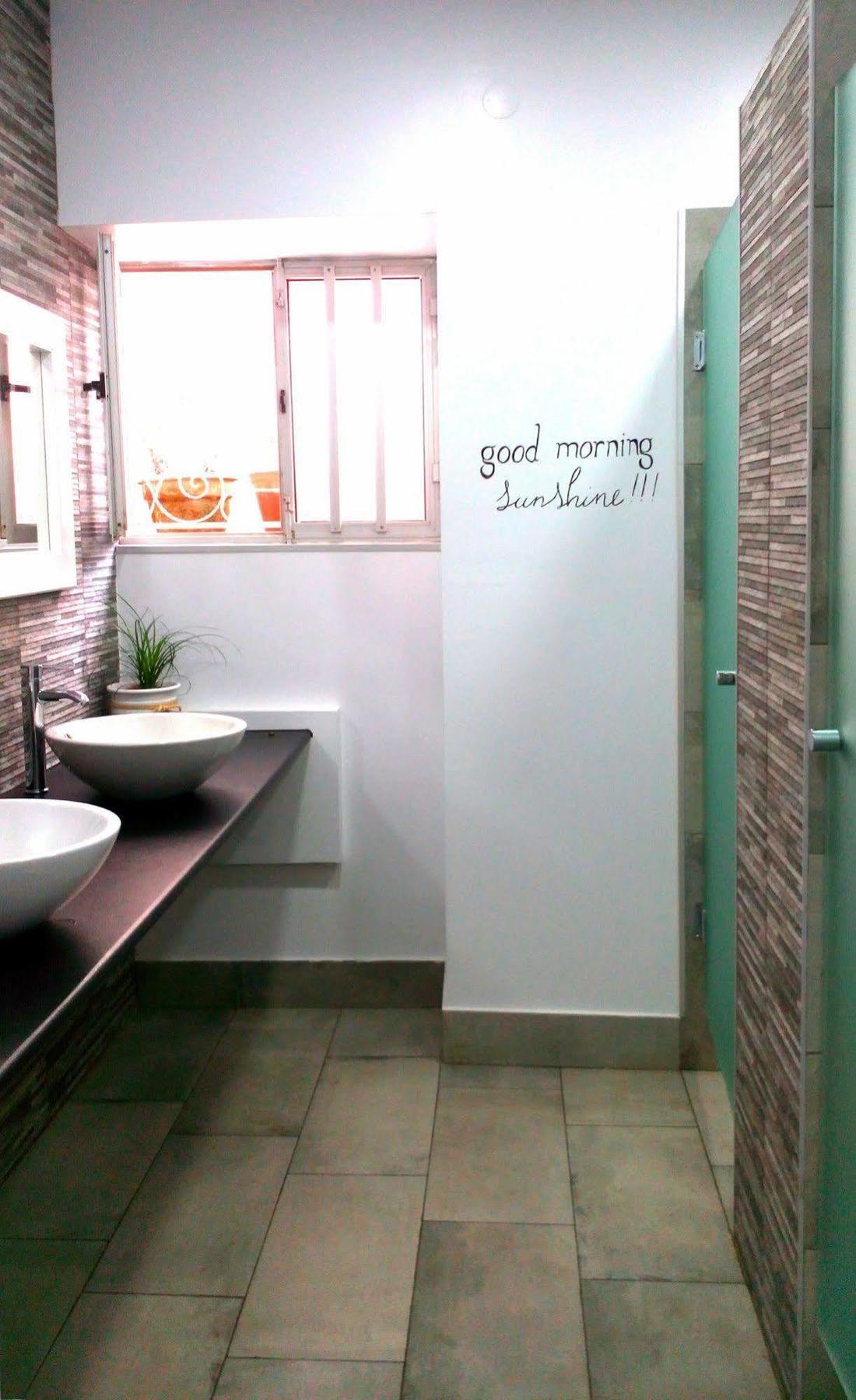 Aloha Hostel Portimão Eksteriør bilde